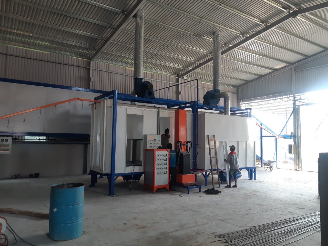 Quy trình lắp đặt hệ thống sơn tĩnh điện tiêu chuẩn cho nhà máy sản xuất